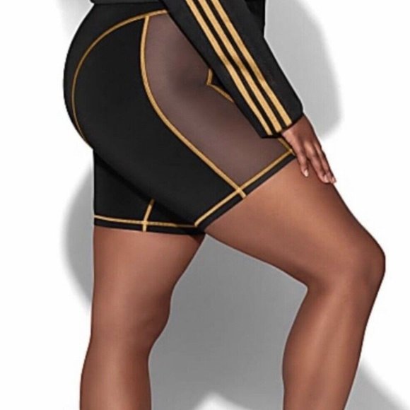 Adidas Originals Women's Ivy Park Black Cycling Shorts Size 4x GS6370 - Picture 3 of 5